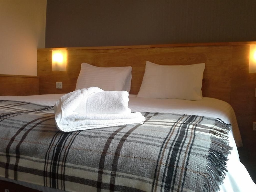 Budget Twin Room with Private Bathroom