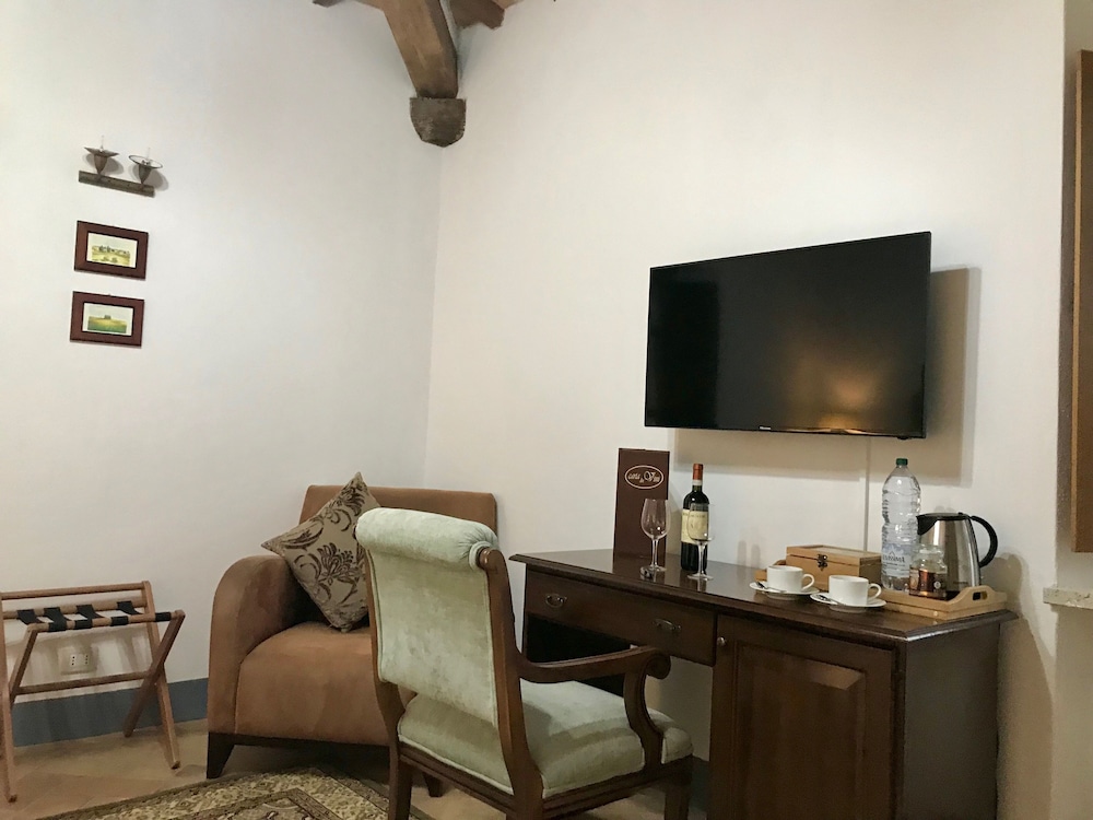 Deluxe Double Room photo 3