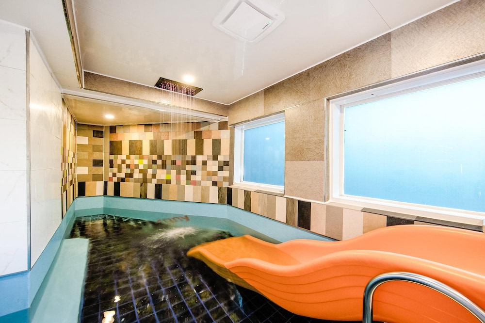 Basic Room, 1 Bedroom (City(Kid/Pool)) - Photo 6