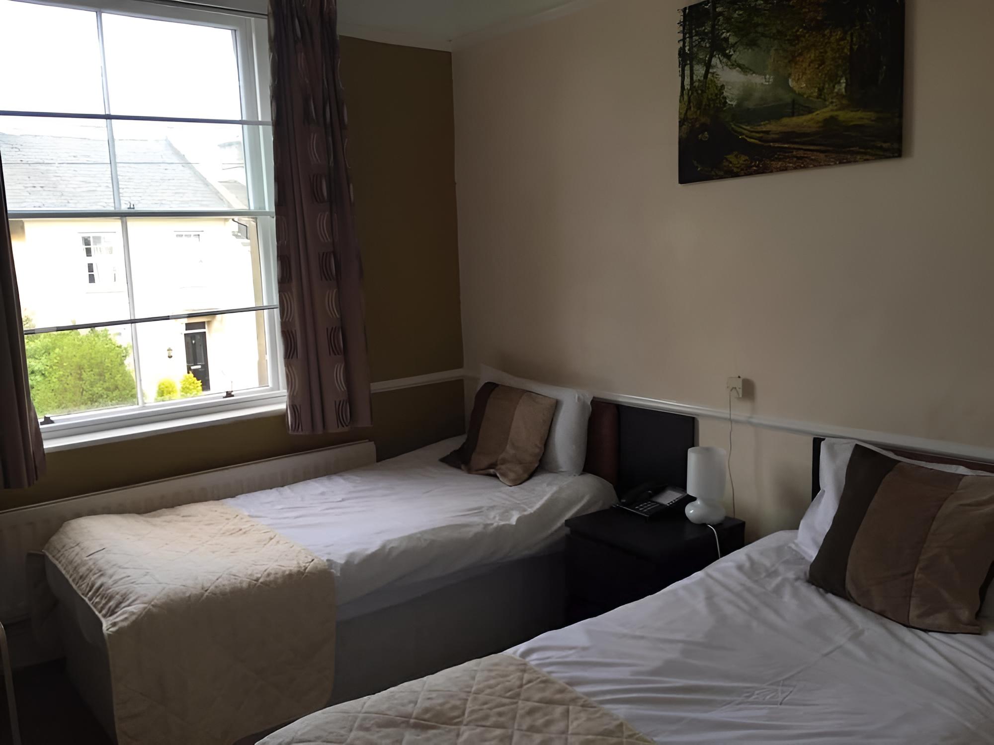 Standard Twin Room, 2 Twin Beds photo 3