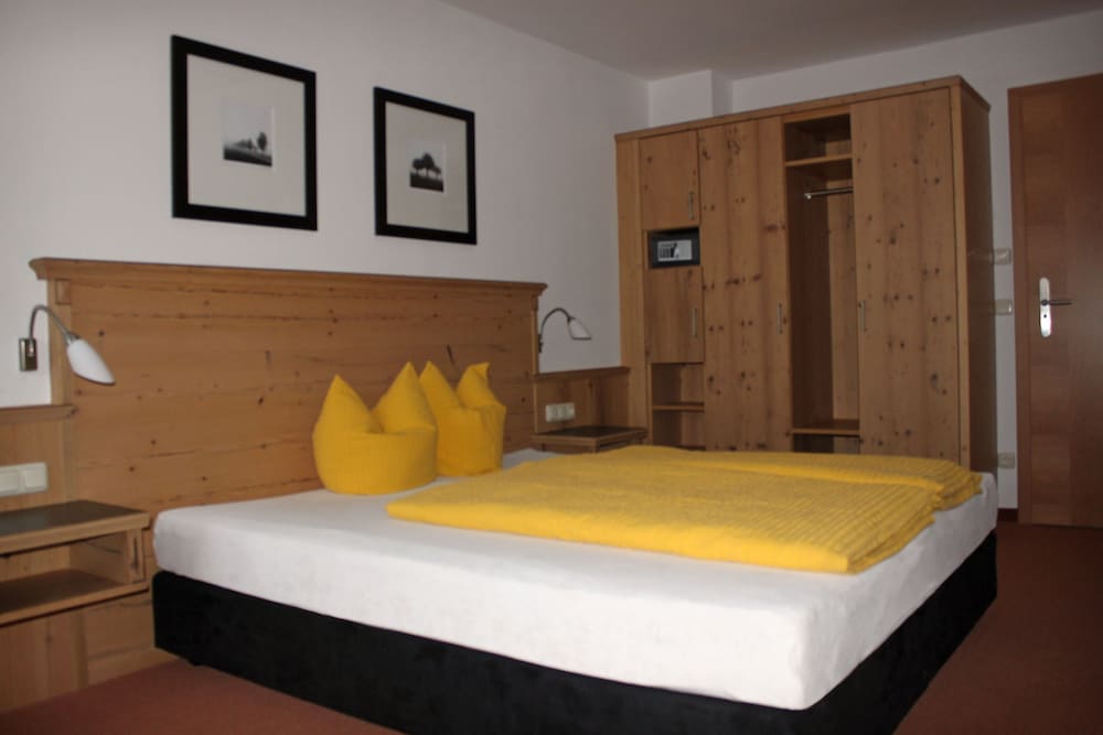 Deluxe Bed and Breakfast photo 2