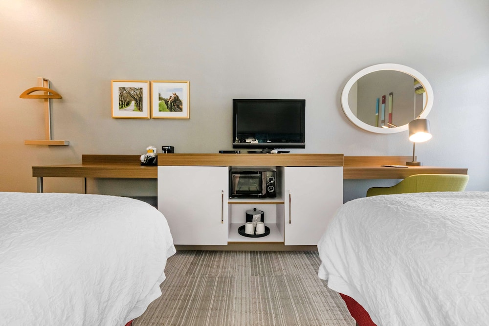 Room, 2 Queen Beds, Accessible, Non Smoking - Photo 3