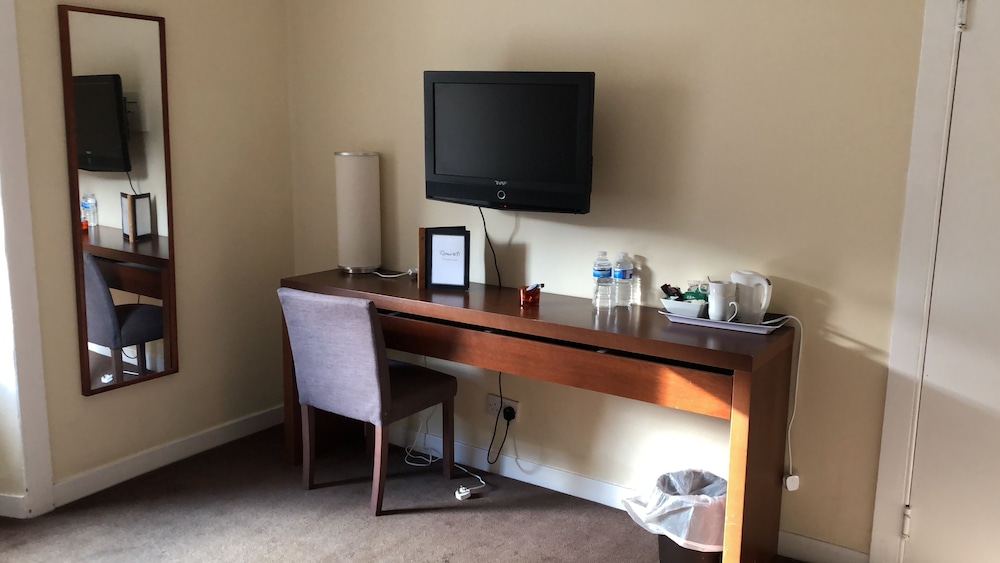 Standard Double Room, 1 Double Bed, Shared Bathroom photo 2