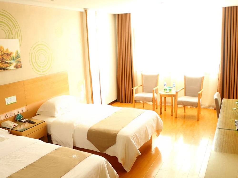 Superior Twin Room, Non Smoking photo 2