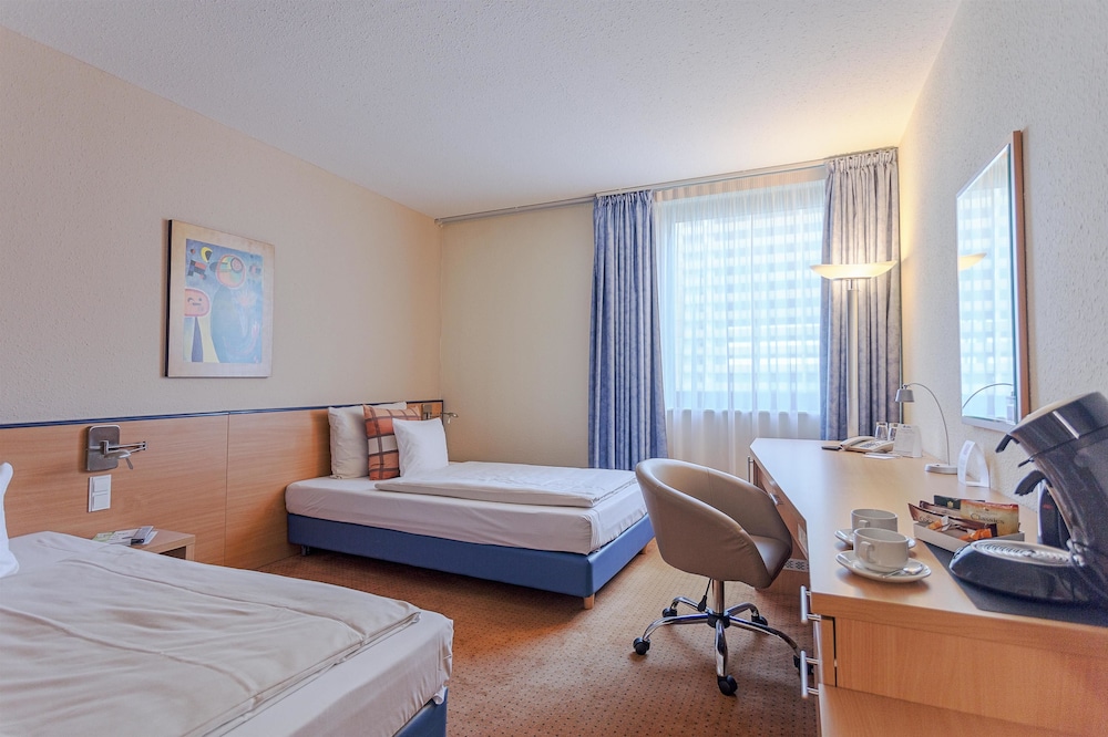 Business Room, 2 Twin Beds - Photo 2