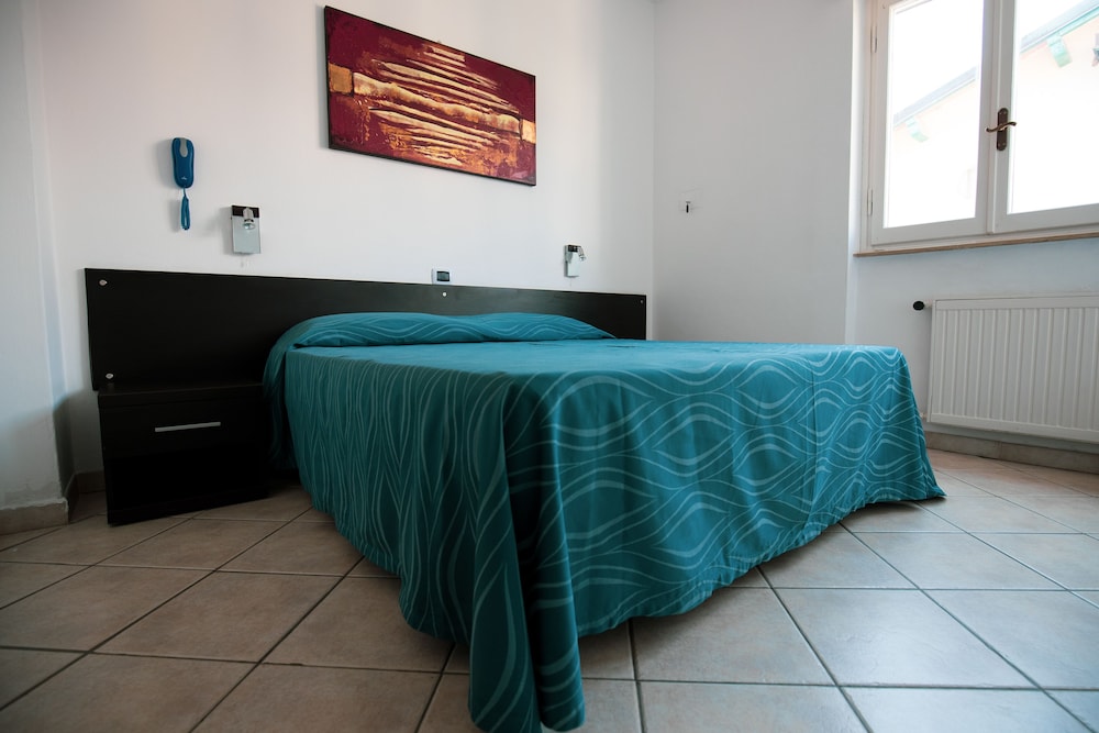 Basic Single Room, 1 Twin Bed, Sea View (3)