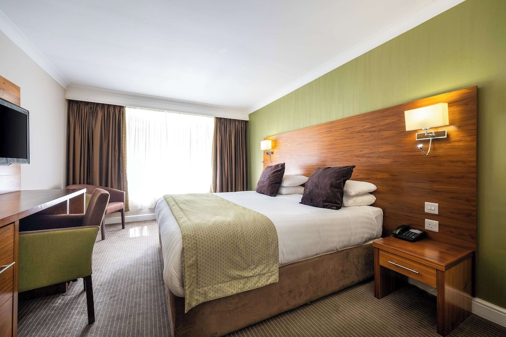 1 Double Bed - Photo 1