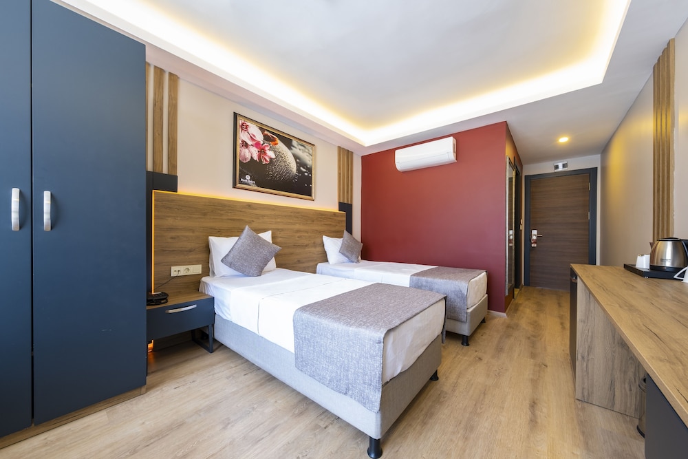 Family Triple Room photo 2