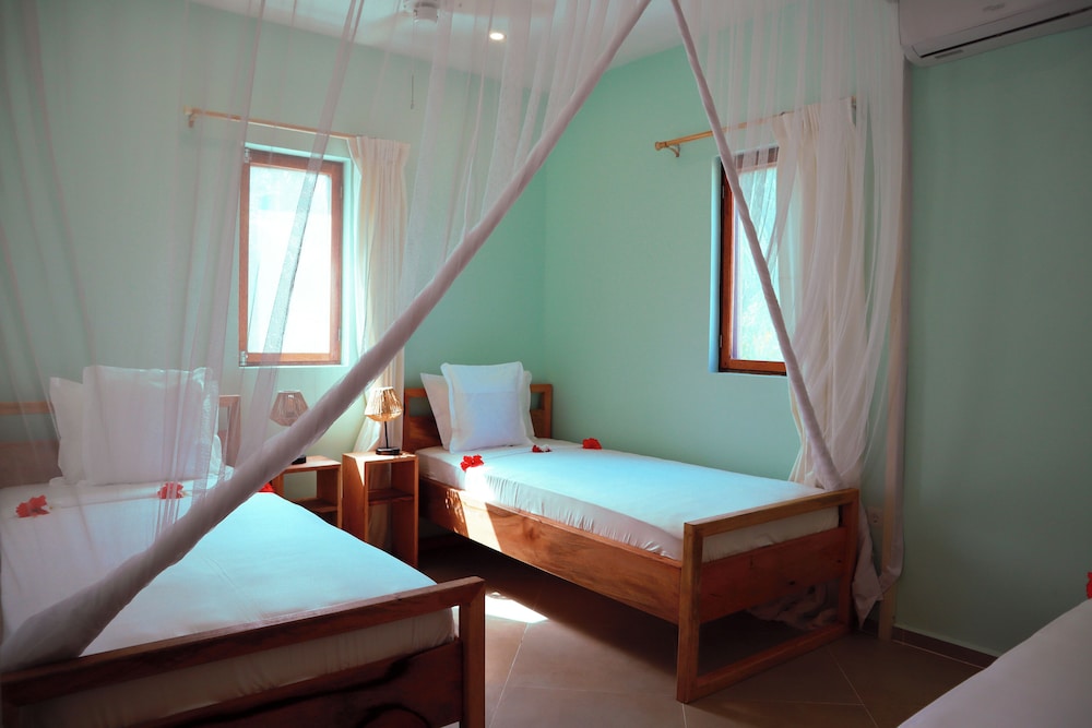 Family Villa (Beach Blue) photo 3