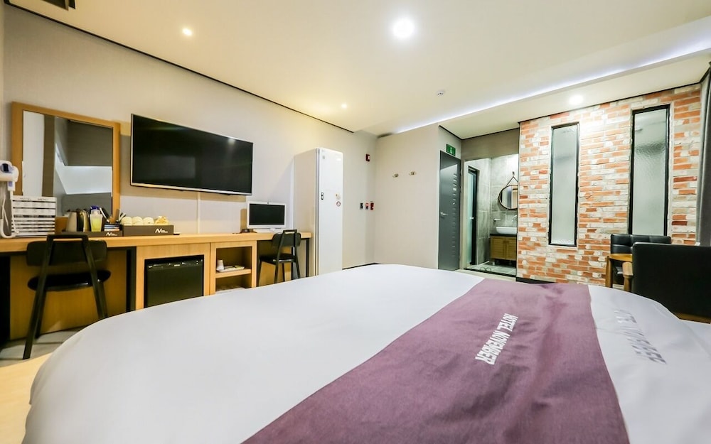 Business Single Room