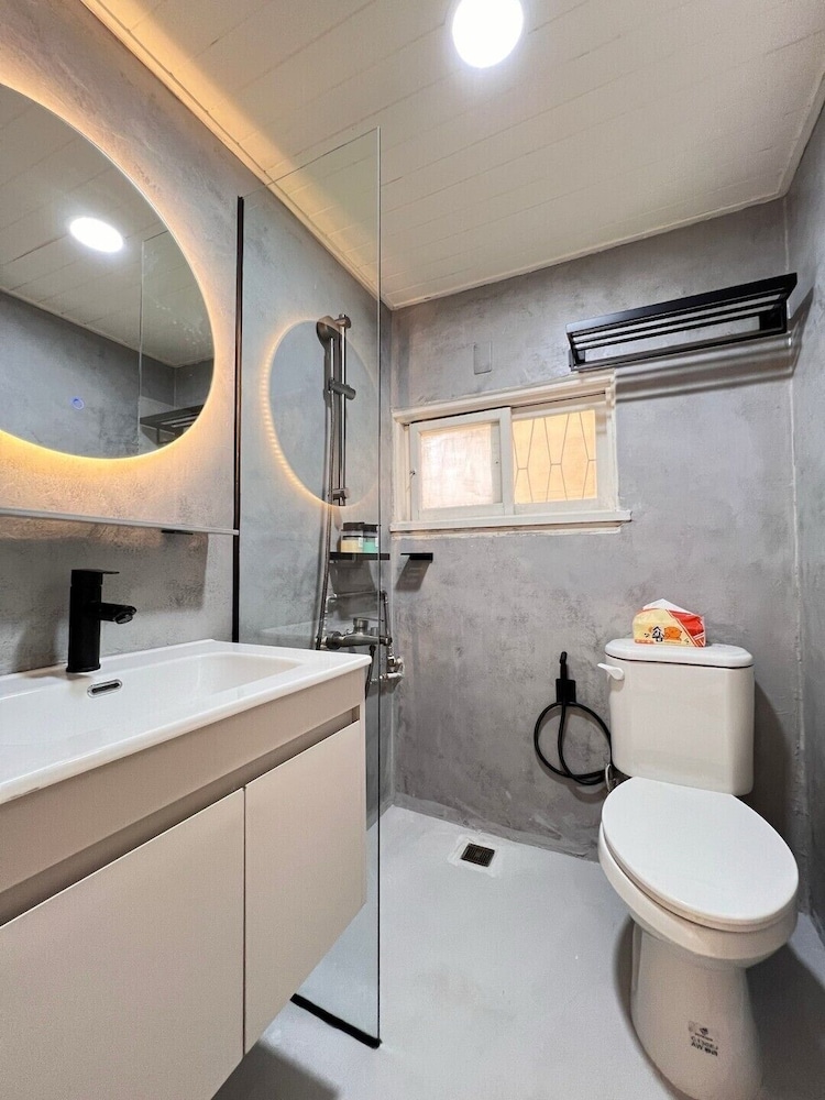 Classic Quadruple Room - Photo 5