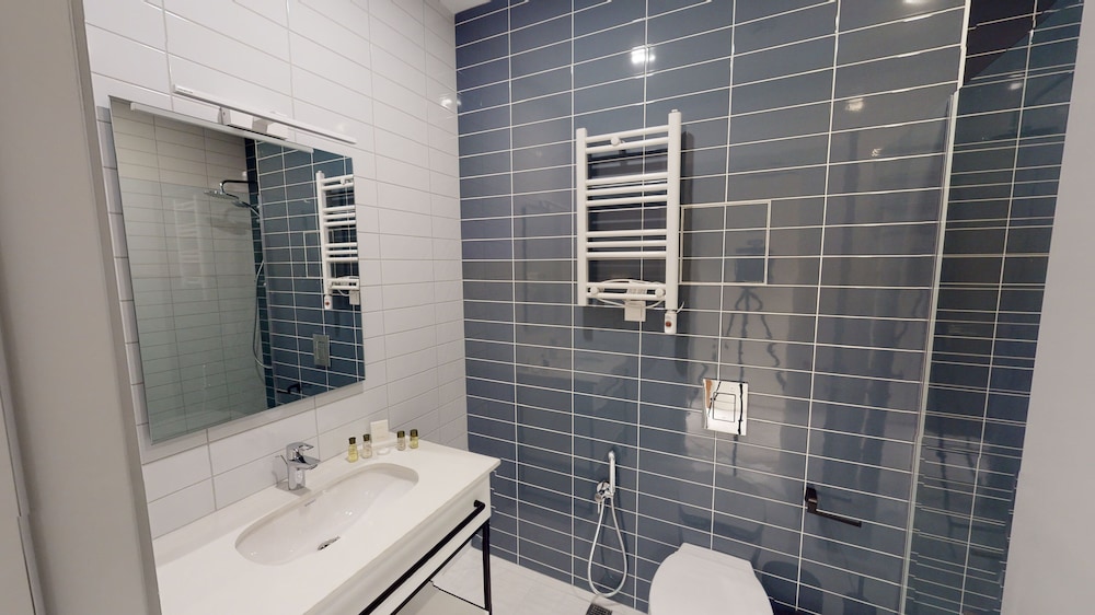 Standard Double Room - Photo 7