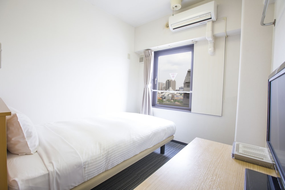 Economy Semi-Double room, Smoking (Cleaning is Optional with Additional Cost) photo 2