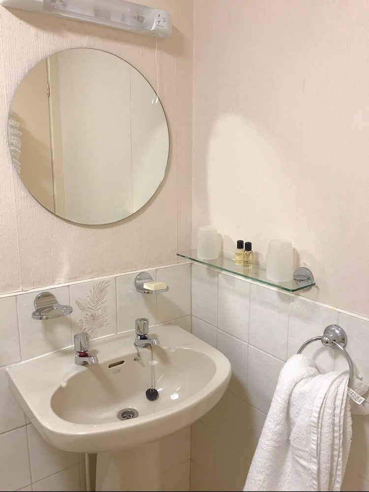 Superior Double Room, Private Bathroom, Sea View (Four Poster Bed) photo 3