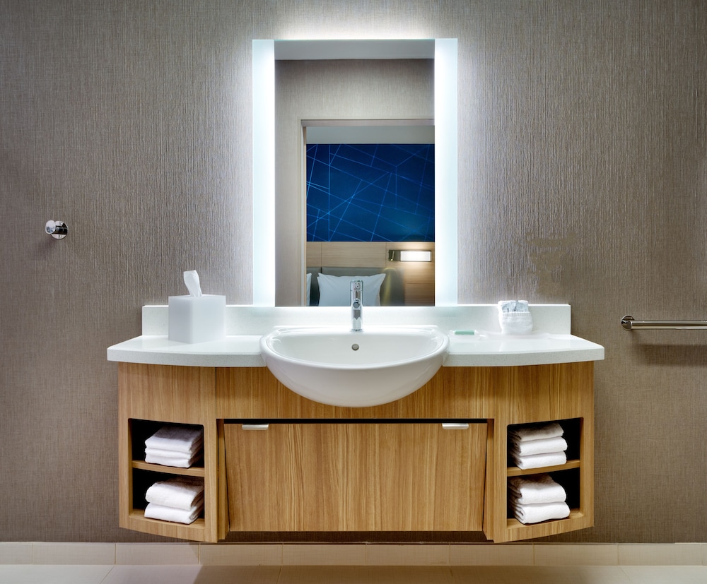 Suite, 2 Queen Beds - Photo 4
