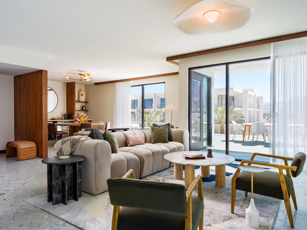 Suite (Hardy)