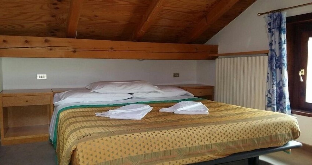 Chalet, 4 Bedrooms, Balcony, Mountain View