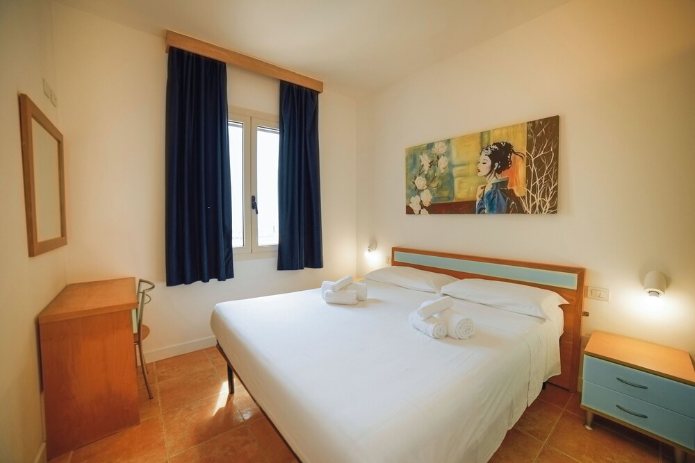 Classic Apartment, Sea View photo 2