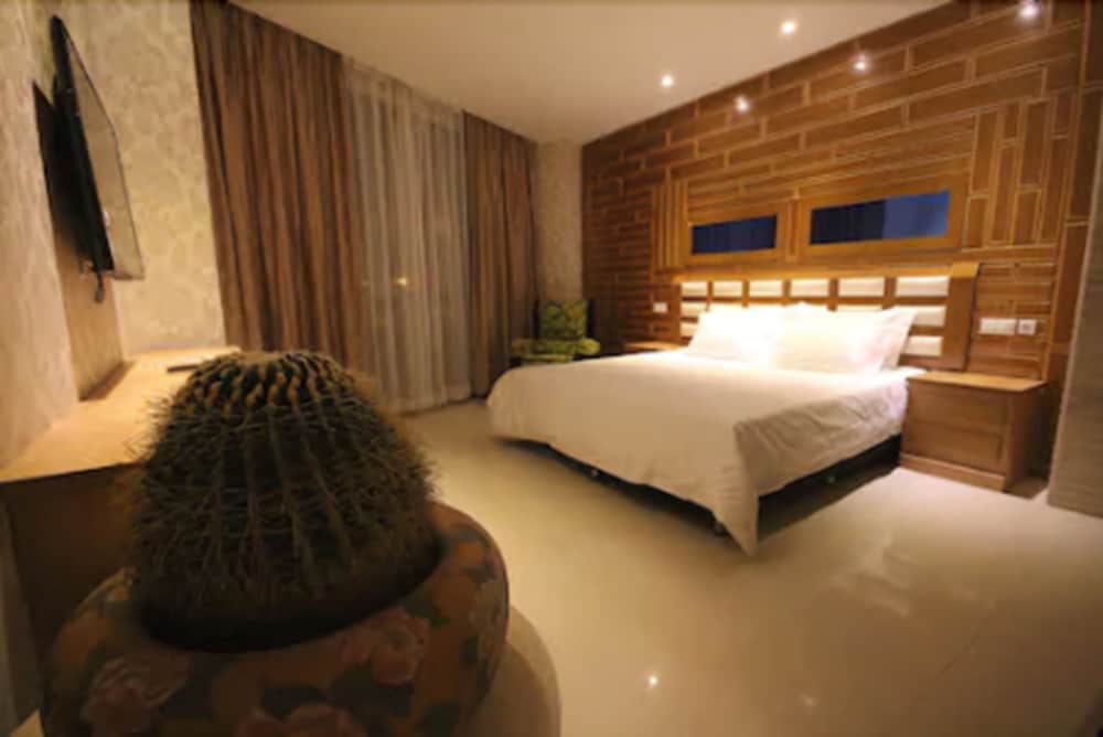 Basic Double Room photo 3