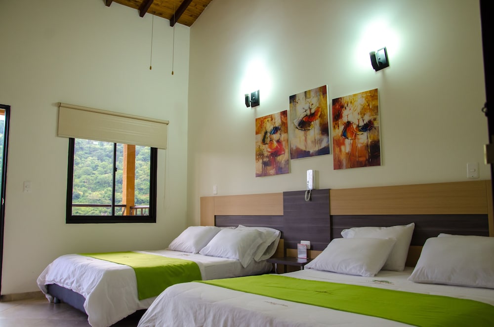 Panoramic Room