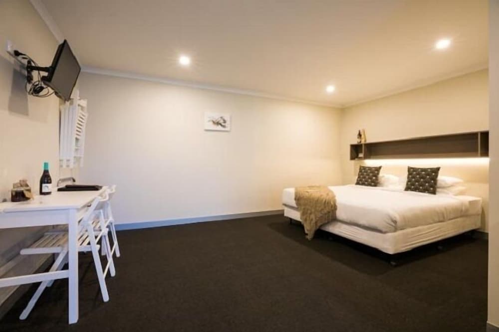 Classic Double or Twin Room, Accessible, Ensuite photo 1