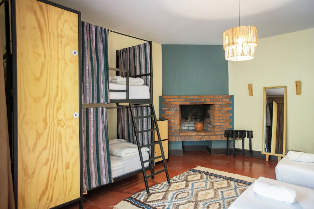 4 Bed Mixed Community Dorm photo 2