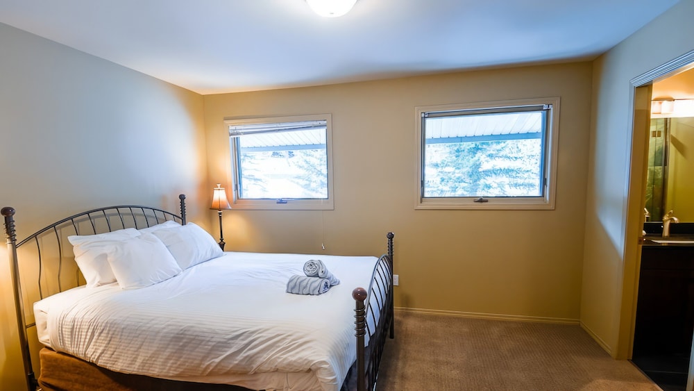 Thunder Ridge Chalet #5 photo 3
