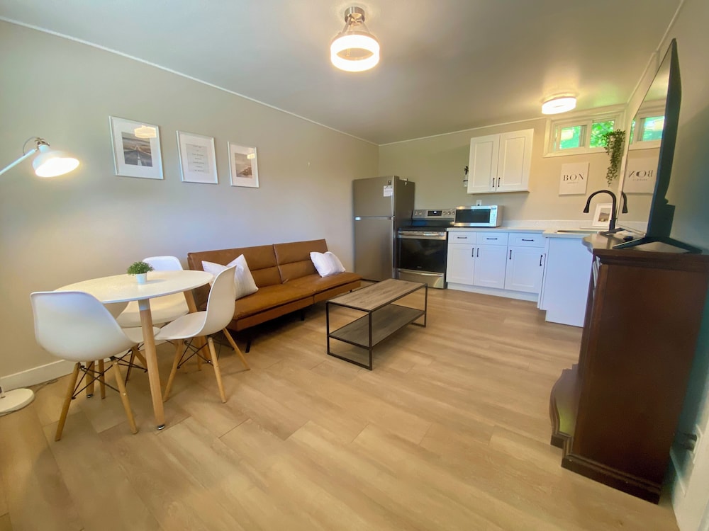 Classic Apartment, Multiple Beds, Kitchen
