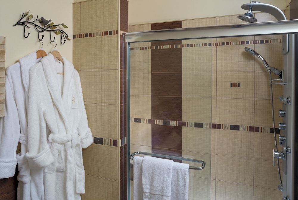Sleeping Beauty Suite photo 2