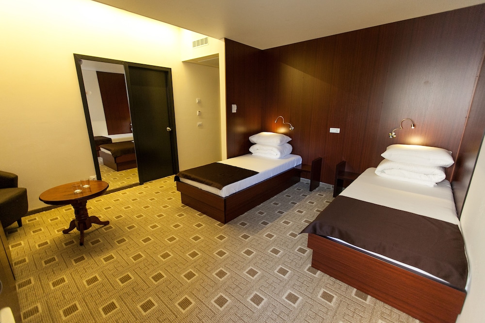 Basic Double or Twin Room, 2 Twin Beds