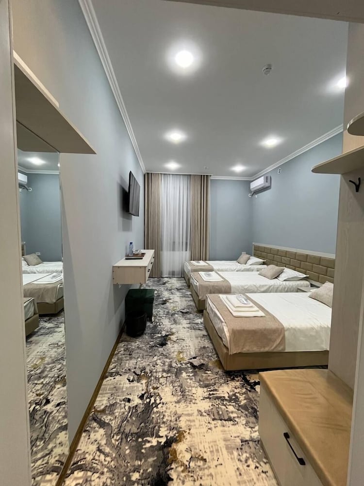 Standard Triple Room, City View