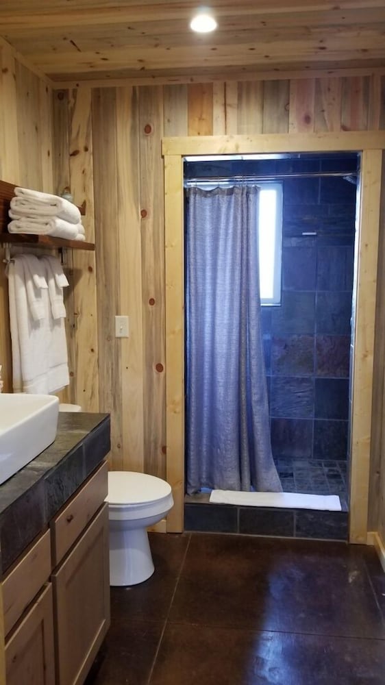 Cabin 7 photo 1