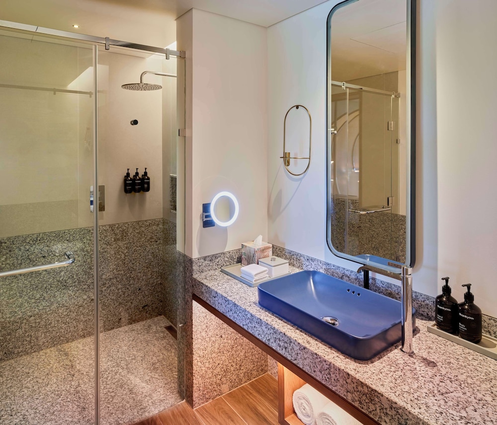 Suite, Multiple Beds, Balcony