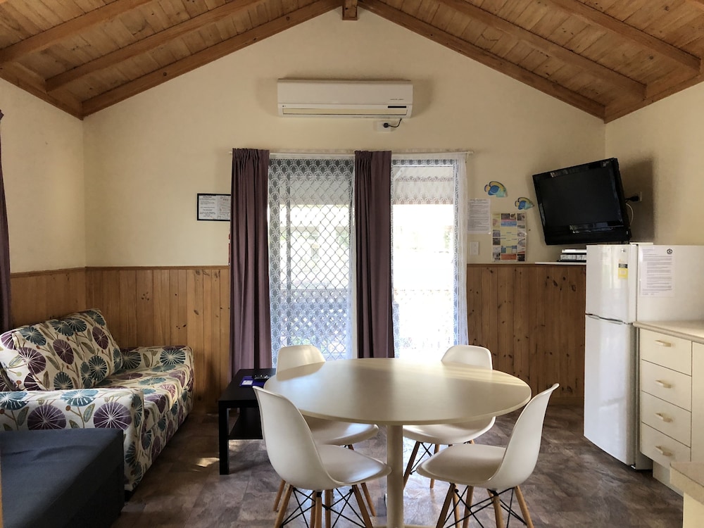 Superior Cabin, 2 Bedrooms, Kitchen photo 1
