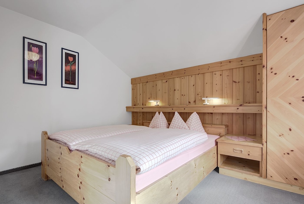 Apartment, 2 Bedrooms, Balcony