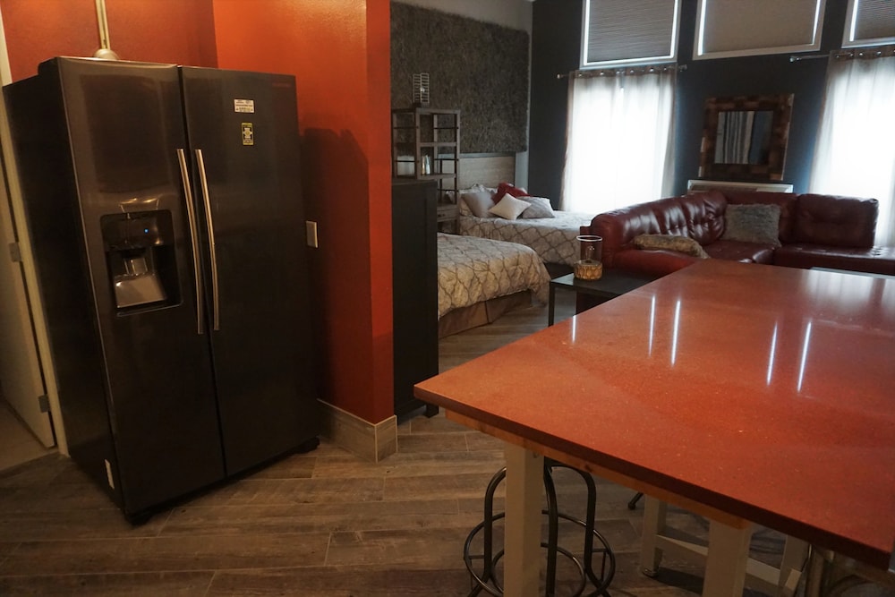 Penthouse - Photo 3