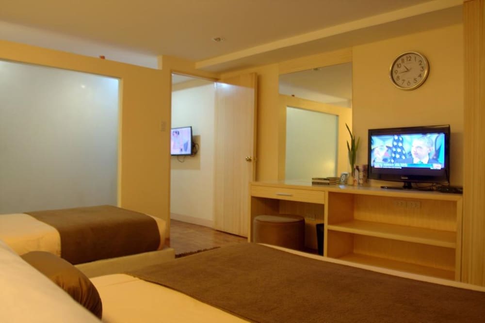 Suite, 1 Bedroom photo 2