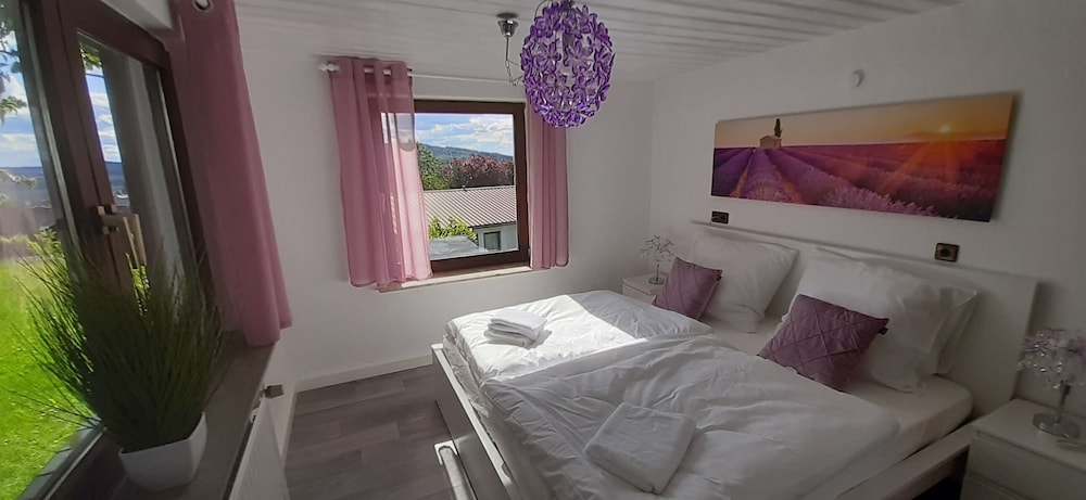 Panoramic House photo 1