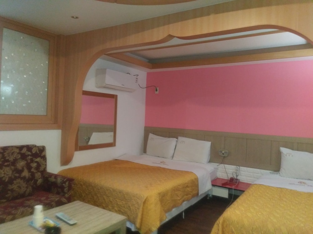 Deluxe Twin Room photo 1