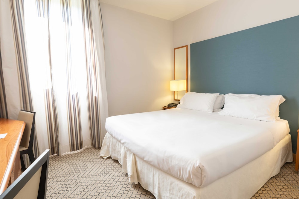 Classic Double or Twin Room - Photo 1