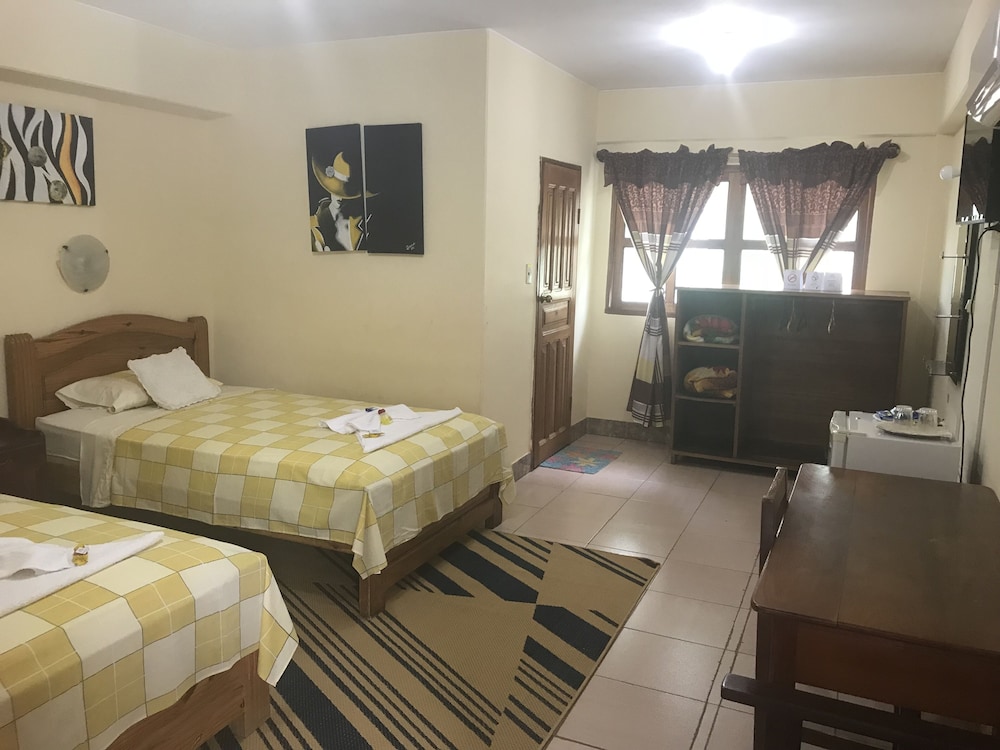 Standard Twin Room, 1 Bedroom, Private Bathroom, Garden Area photo 2