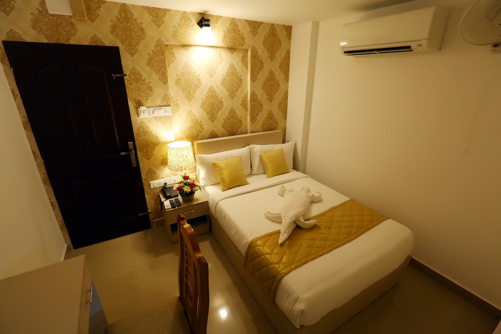 Deluxe Double Room, 1 Queen Bed photo 3