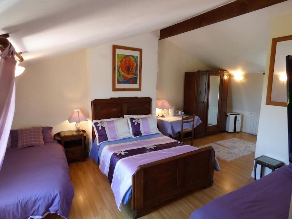 Standard Quadruple Room, 1 Bedroom, Non Smoking, Garden View photo 1