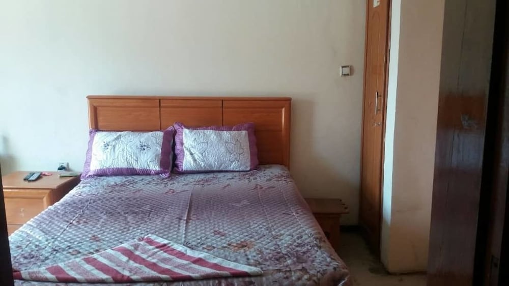 Standard Room - Photo 2