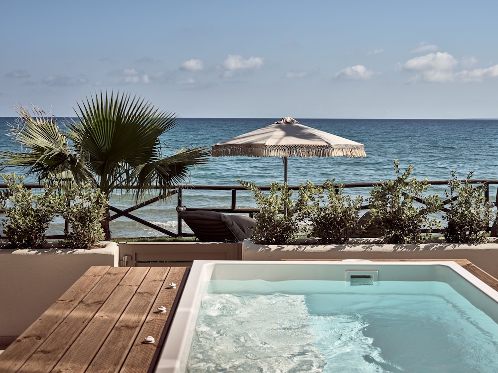 Junior Suite, Hot Tub, Ground Floor