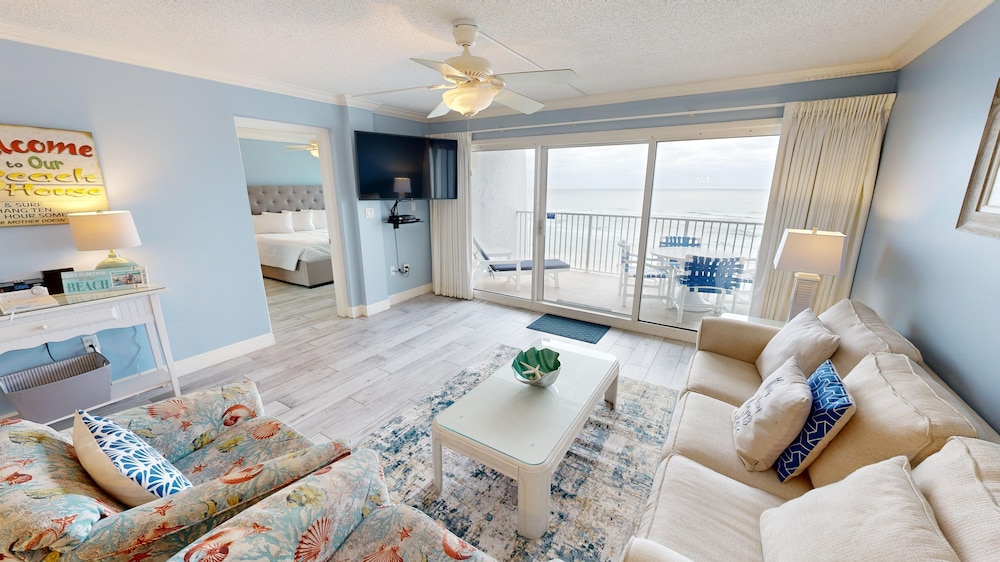 Condo, 2 Bedrooms