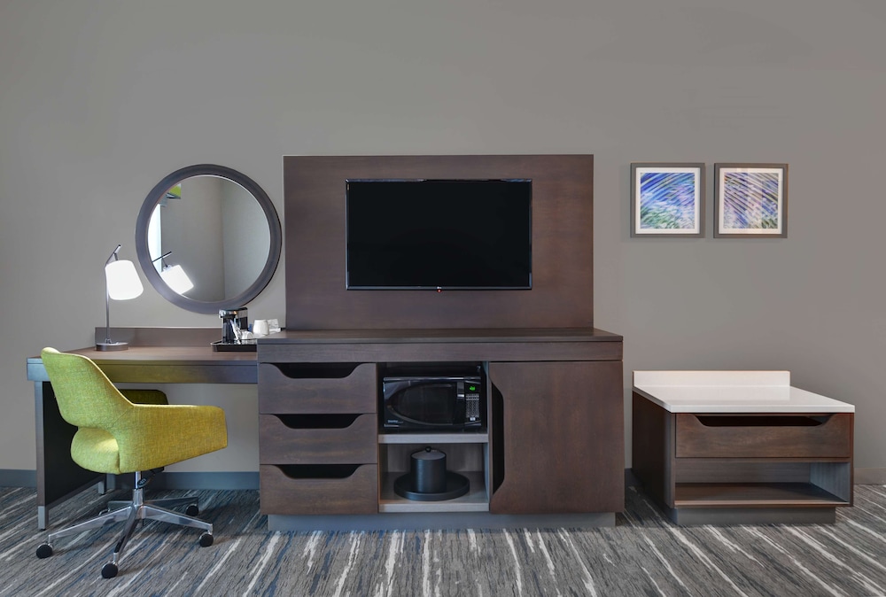 Studio, 2 Queen Beds, Refrigerator & Microwave (Wet bar) - Photo 5