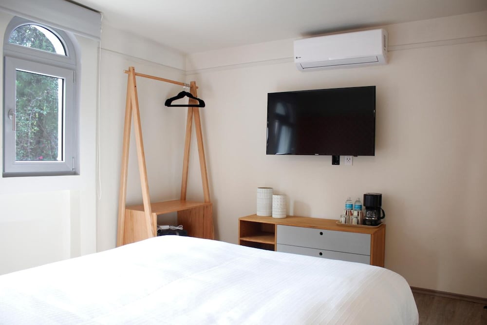Double Room - Photo 25