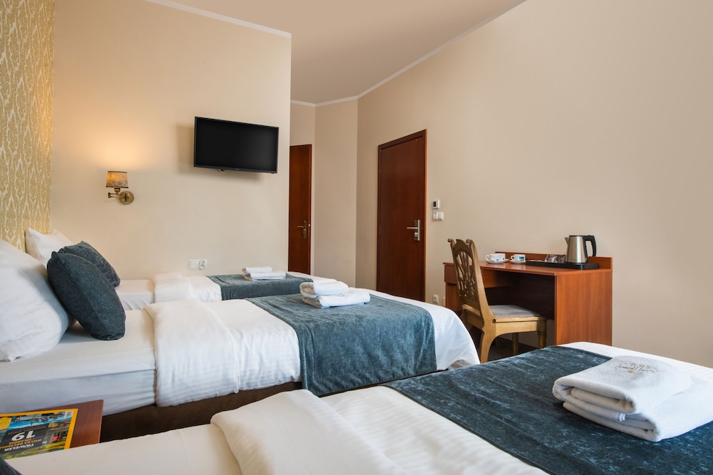 Triple Room - Photo 4