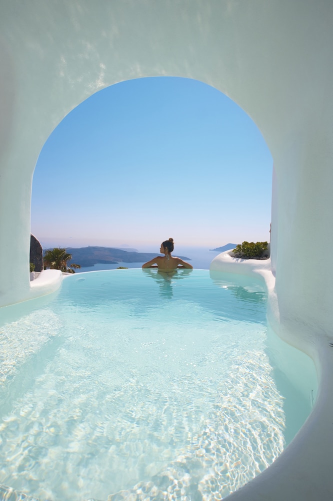 Exclusive Suite, Private Pool ( Infinity Suite ) - Photo 13